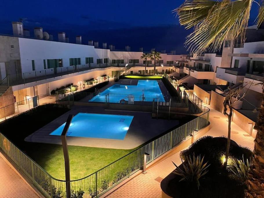 Magnifico Apartamento Nuevo En 1ª Linea De Playa 莫哈卡尔 外观 照片